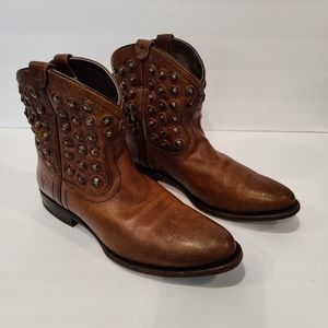 Frye Wyatt Disc Short Ankle Booties Leather Western Cowgirl